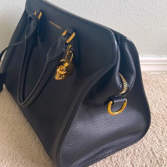 Alexander McQueen Black Leather Bag - Picture 5 of 6